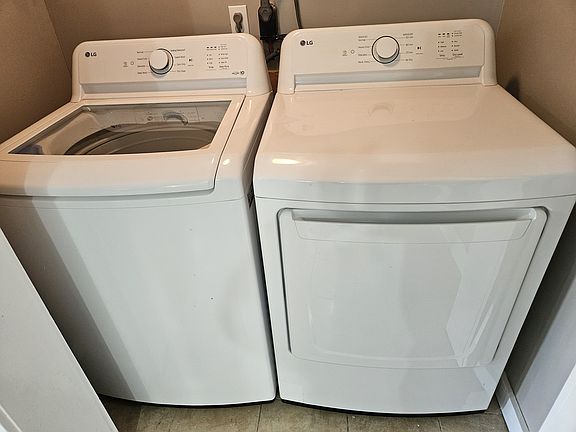 4th image of 3011 Main St #1
