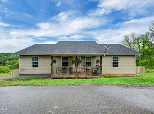 3458 Bent Rd, Kodak, TN 37764