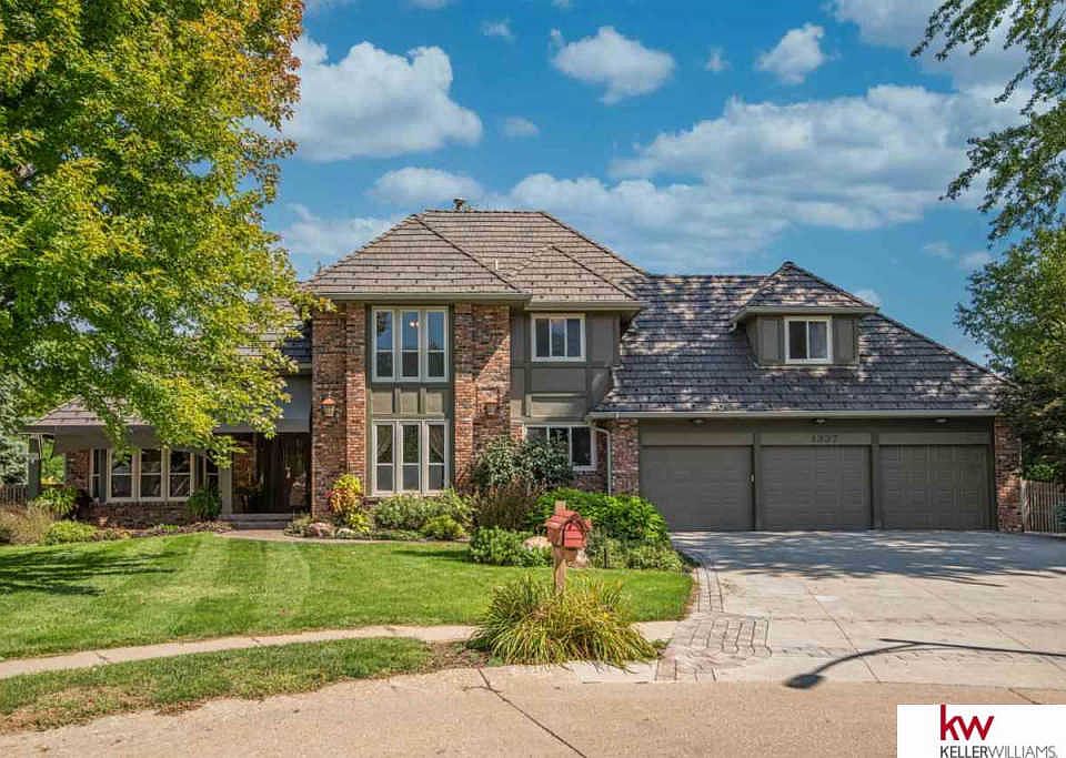 1st image of 1337 N 131st Cir