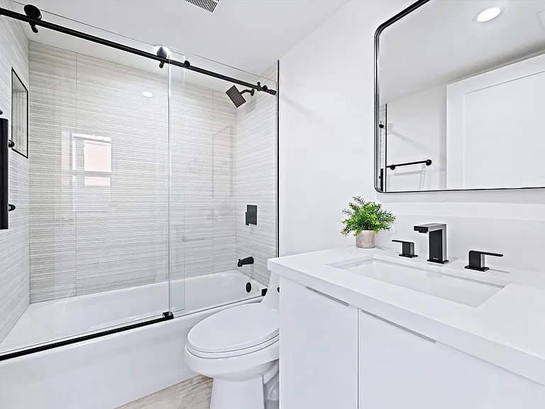 520 N Saint Andrews Pl #3 — Photo 14