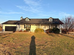 9635 E Kirsch Rd, Saint Jacob, IL 62281