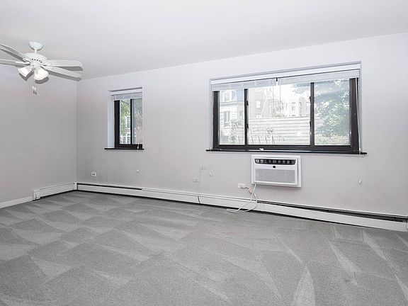 2nd image of 607 W Wrightwood Ave APT 201