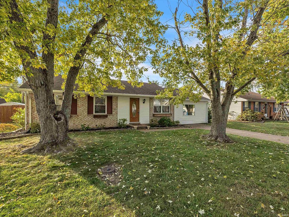 1st image of 1800 N Iroquois Dr
