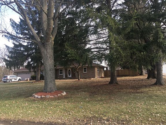 3rd image of 12108 E Greenfield Rd