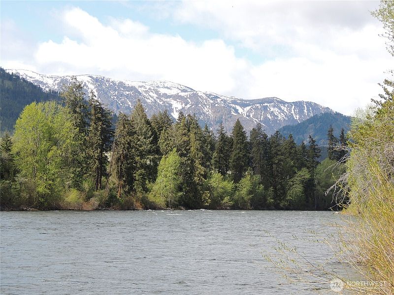 3rd image of 9291 Pakascwa Road