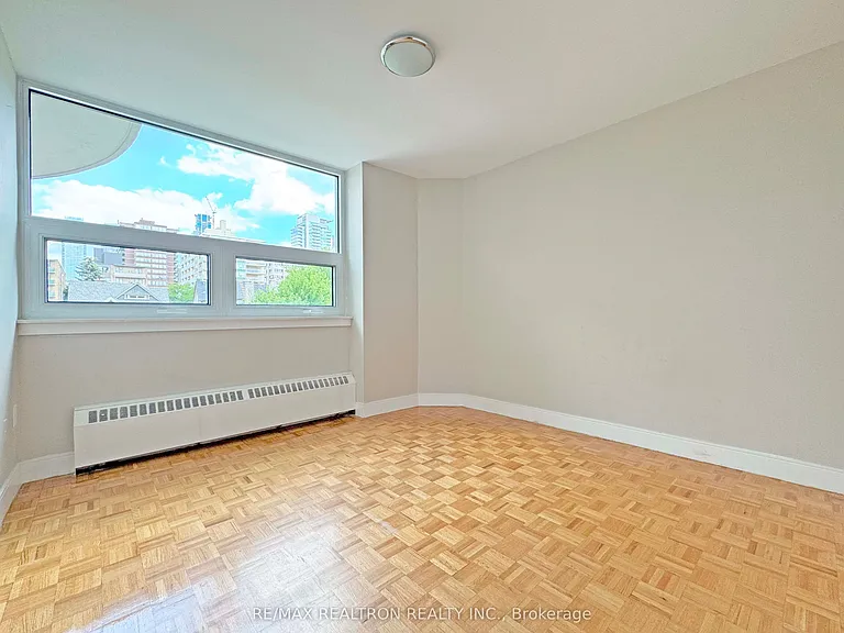 485 Huron St #406 — Photo 11