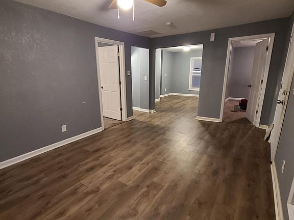 3rd image of 2728 Chelsea Ave