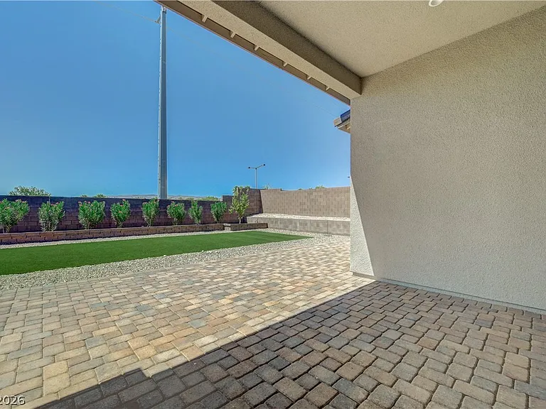 11803 Giroma Ave — Photo 37