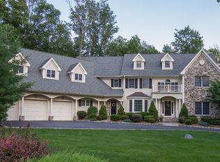18 Stone Creek Ln, Basking Ridge, NJ 07920