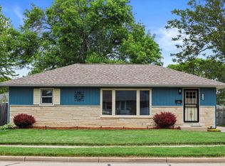 2924 Fleetwood Dr, Racine, WI 53403