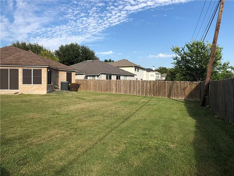 1304 Water Spaniel Way — Photo 21