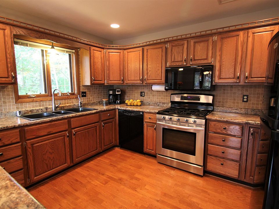 1st image of 7952 W Bur Oak Dr