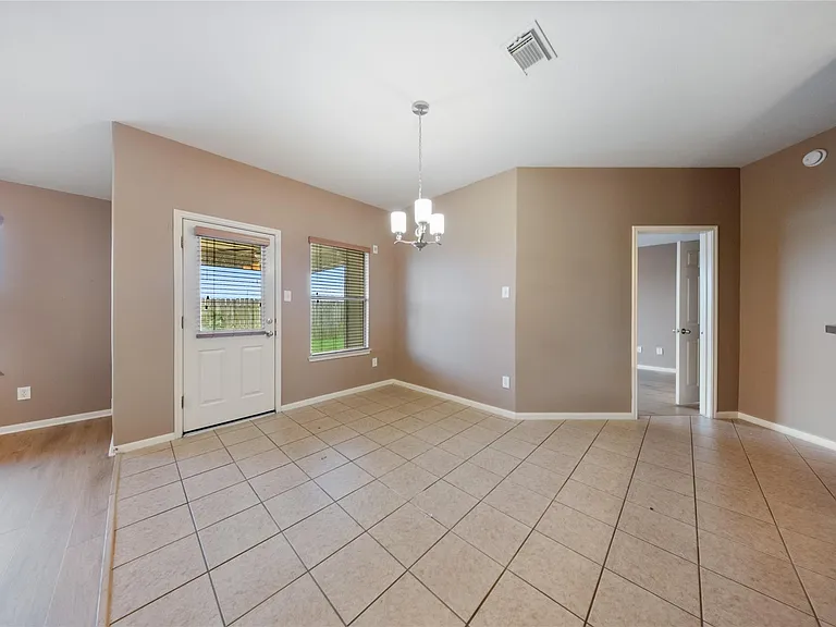 6007 Wilcox Point Ct — Photo 12