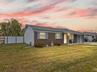 611 Brown St, Brighton, IL 62012