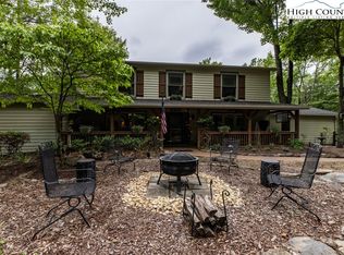 1007 Laurel Cir E, Deep Gap, NC 28618
