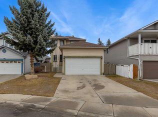 47 S Carmel Close NE, Calgary, AB T1Y 6Z3