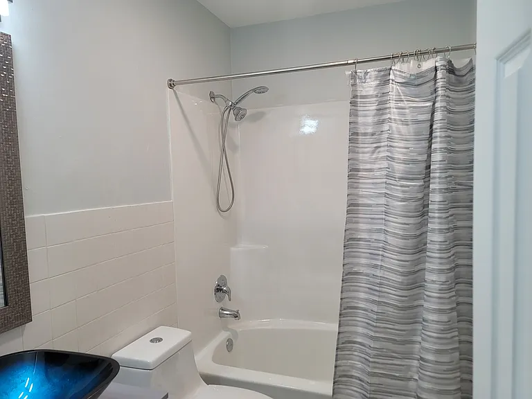1021 N 61st Ave #1021 — Photo 2