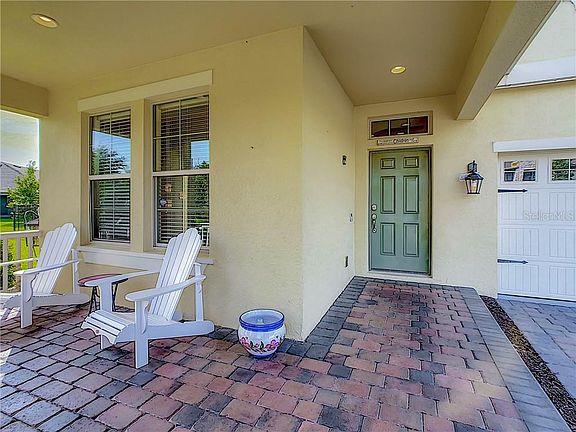 2nd image of 16064 Hampton Crossing Dr