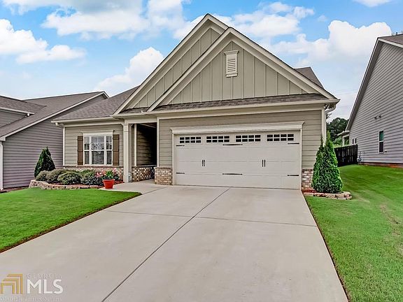 2nd image of 4542 Hidden Creek Dr