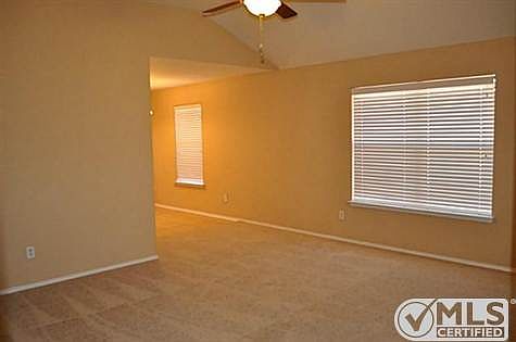 2nd image of 4007 Kiest Valley Pkwy