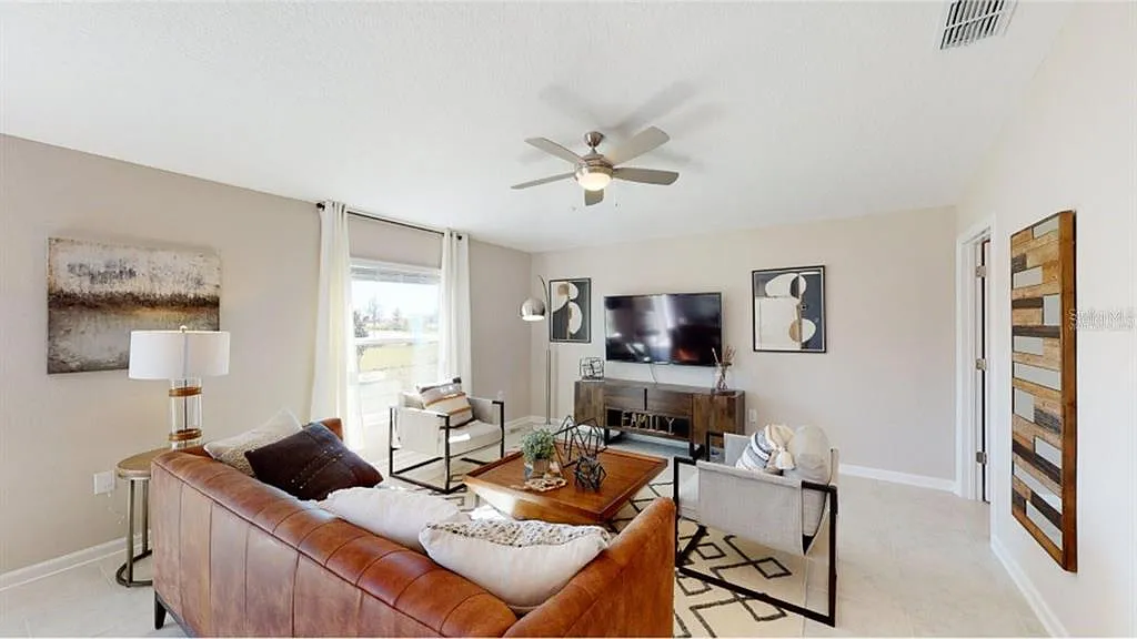 3 bed, 2.0 bath, 1555 sqft, $2,500 — Photo 4