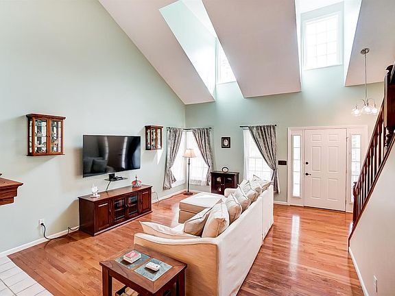5th image of 6271 Crooked Creek Dr