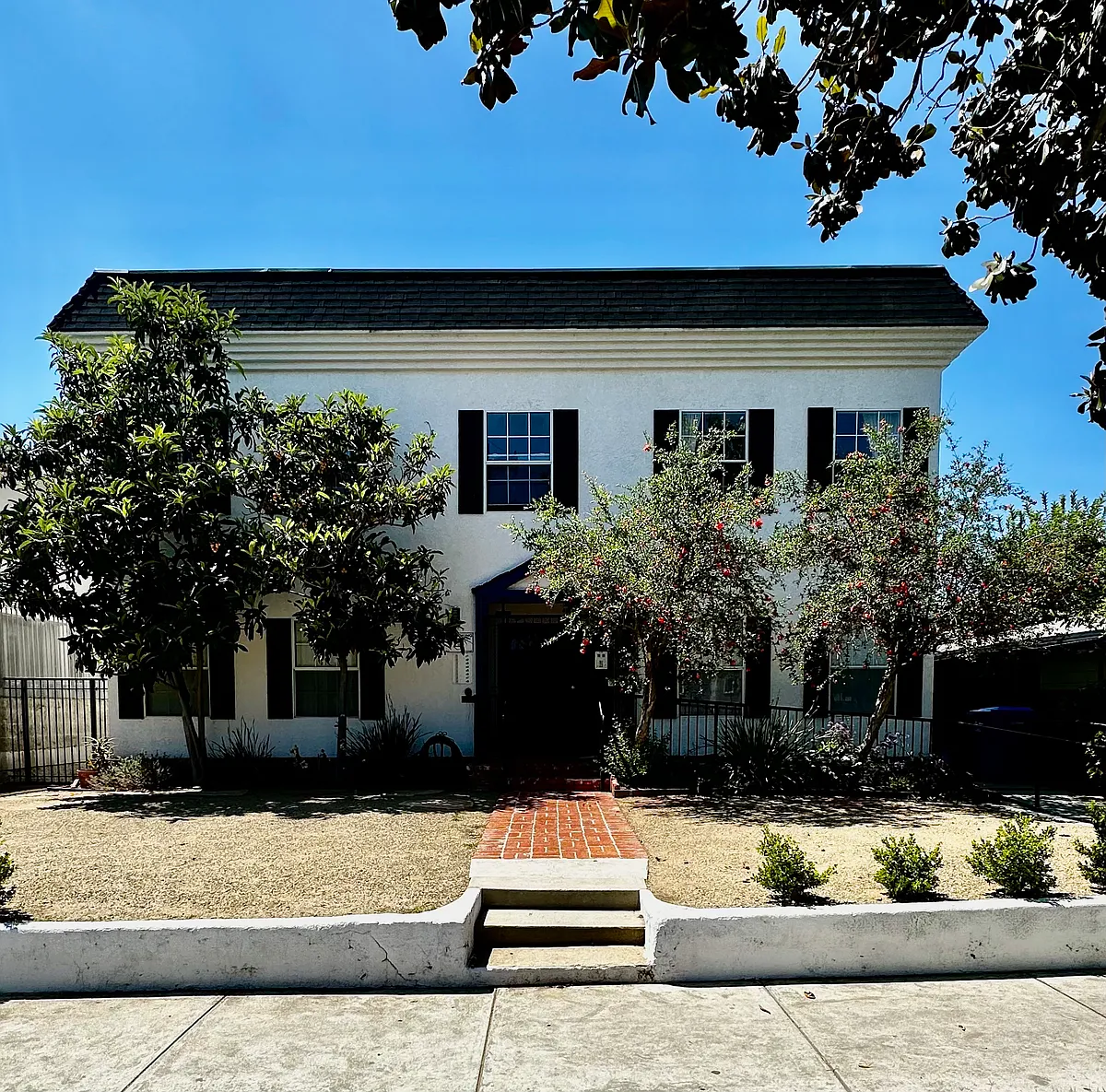 Building Photo - 227 N Adams St #6