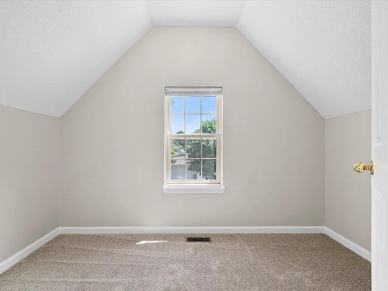 1205 Morning Side Dr — Photo 24