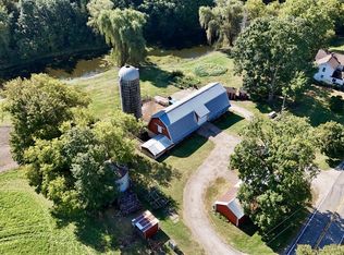 235 S Maple Ln, Burlington, WI 53105