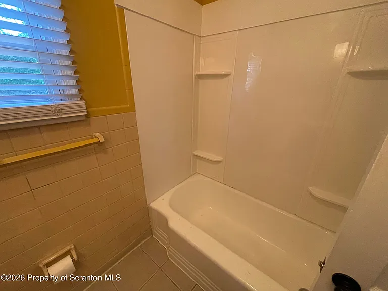 109 Park Dr — Photo 16