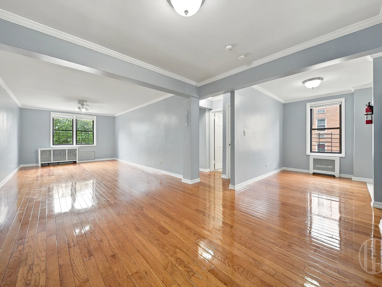 51-25 Van Kleeck Street — Photo 4