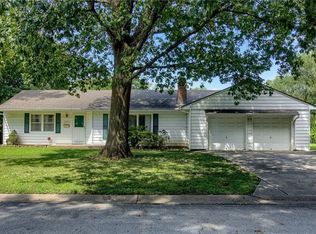 1006 Little Ave, Grandview, MO 64030