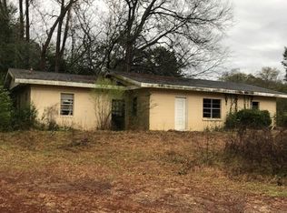 305 Cypress Point Cir, Leesburg, GA 31763