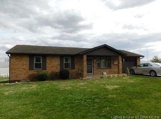 114 Nichols Ave, Salem, IN 47167
