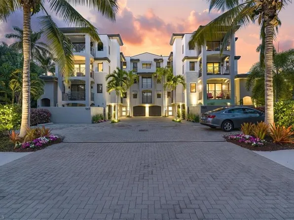 985 8th AVE S #302, NAPLES, FL 34102