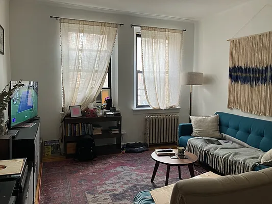 Rented by EZ Sell Realty | media 7