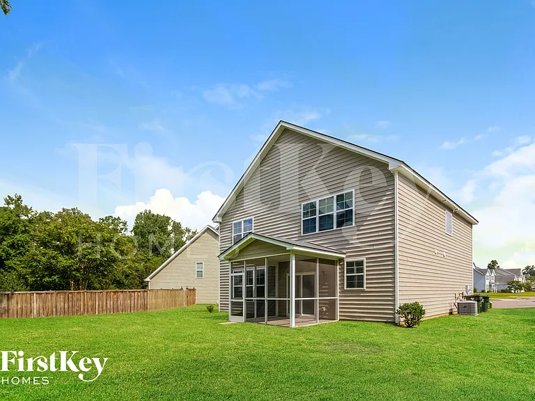 200 Palmetto Village Cir — Photo 14