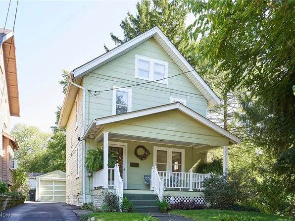 1589 Moore St, Akron, OH 44301
