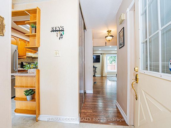 5th image of 1 Wolverton Cres