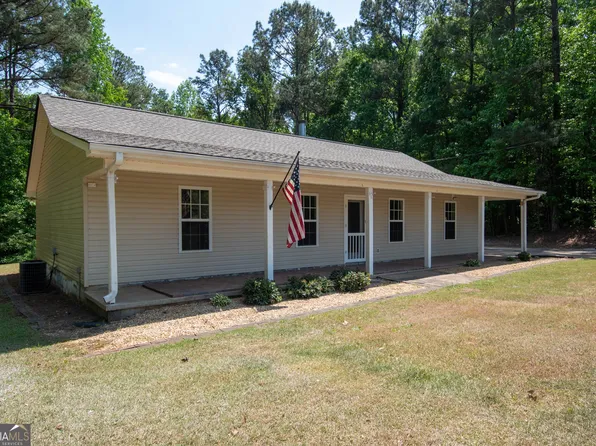 703 New Hutchinson Mill Rd, Lagrange, GA 30240