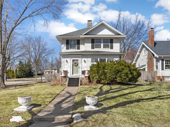 2300 4th Ave SE, Cedar Rapids, IA 52403