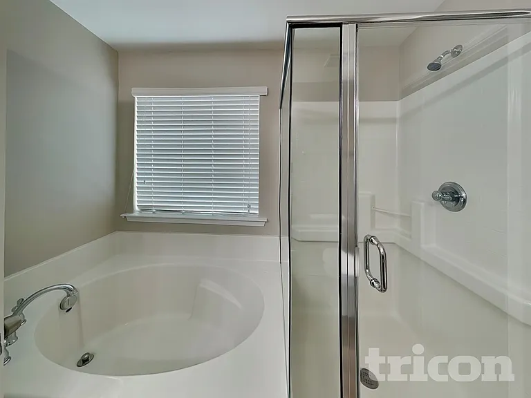 423 Lanyard Ln — Photo 10