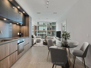 15 Mercer St #710, Toronto, ON M5V 0T8