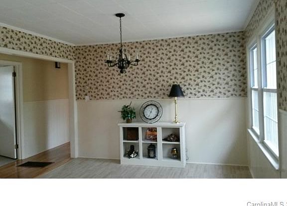 4th image of 713 Sherrill Ave