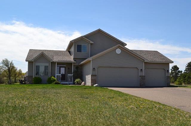 1st image of 610 224th Ln NE