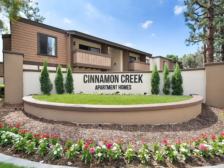 Cinnamon Creek — Photo 36