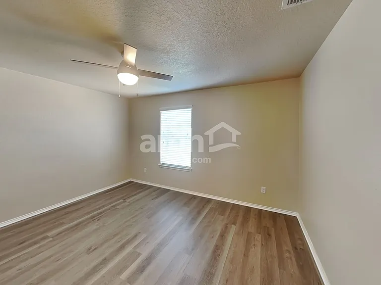 2967 Nicholas Cv — Photo 23