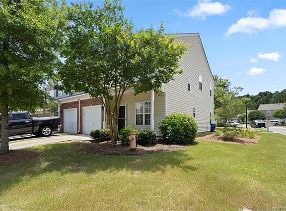 2nd image of 14221 Tamarack Dr