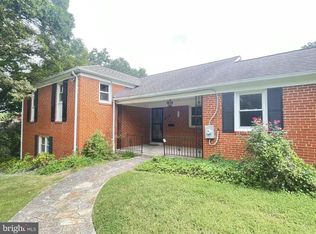 7325 Radcliffe Dr, College Park, MD 20740