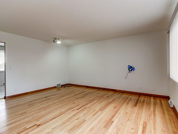 4th image of 8669 Josephine Ln APT F